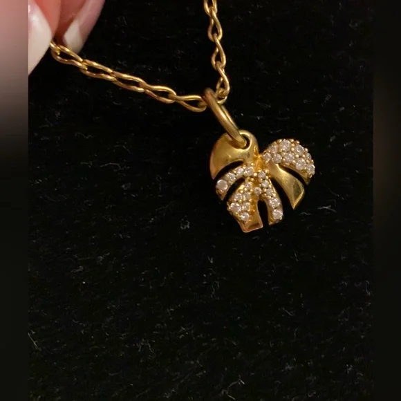 Pandora Infinity Chain Necklace & Pandora Sparkling Monstera Leaf Dangle Charm - Picture 2 of 16